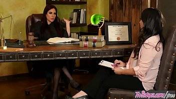 Dirty Lesbian – Twistys