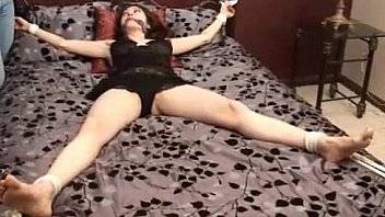 lesbian sex with strap on