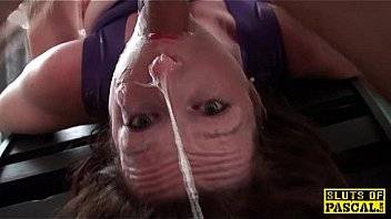 Brit femdom facefucked by maledom