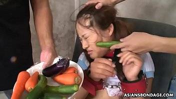 Asian babe fucking