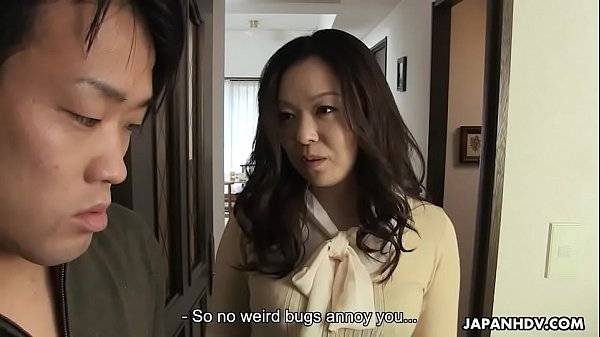 step Mom sucking her son’s hard cock for his sperm