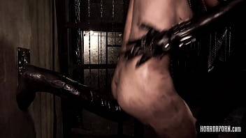 HorrorPorn – Terror of the night city, the queen of fetish