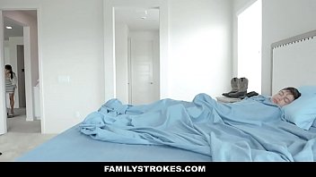 Pervy Stepbrother Simps For Big Tit Teen – TeamSkeet